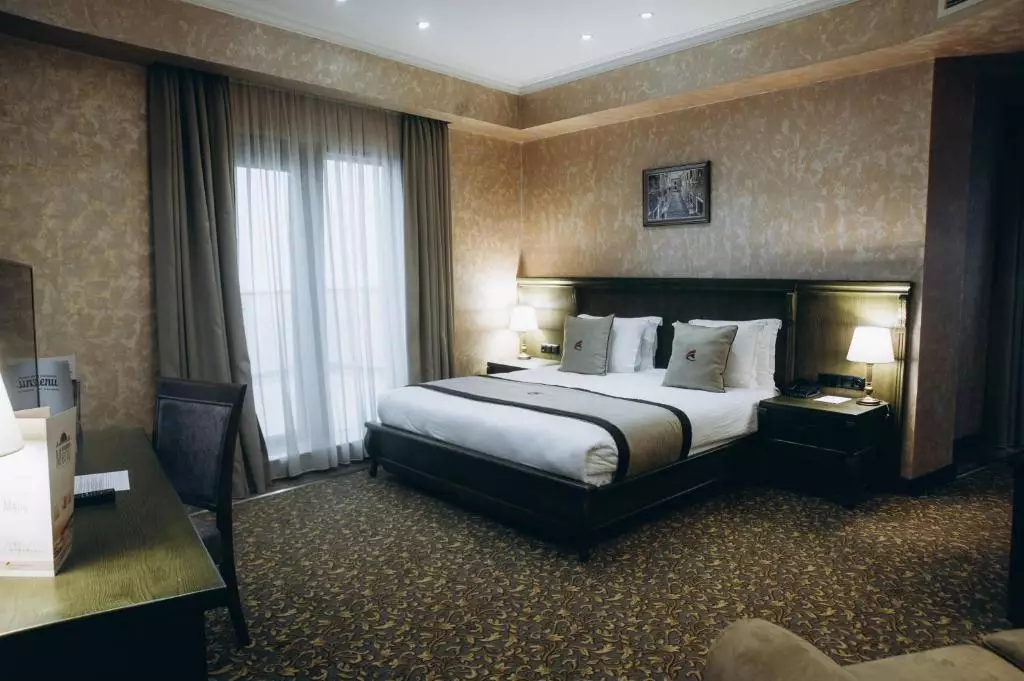 Colosseum Marina Hotel